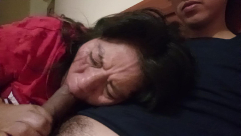 Moo DBOXXX: 음탕한 죄를 범하는 미시 기독교, 그녀는 나에게 중독되었다