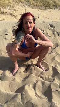 Pissplay di Pantai
