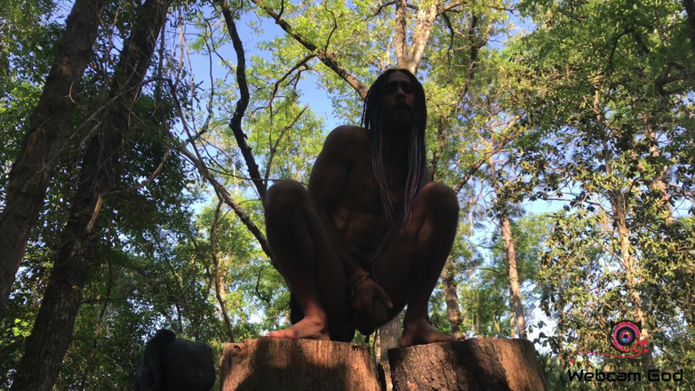 Arthur Eden aka Webcam God: Tarzan în junglă 4k