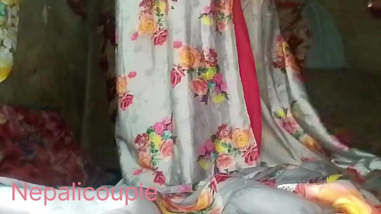 Nepalisexycouple: Noaptea fierbinte în cuplu