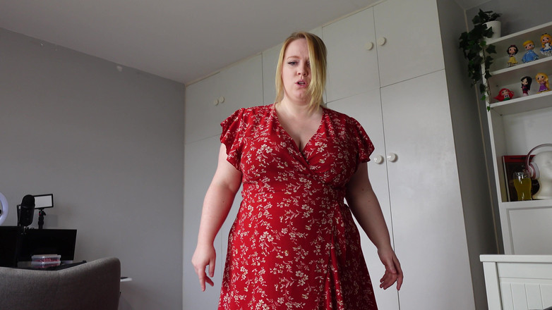 Julie_Bliss: 意地悪な巨人女の継母の胸の片思い義理の息子