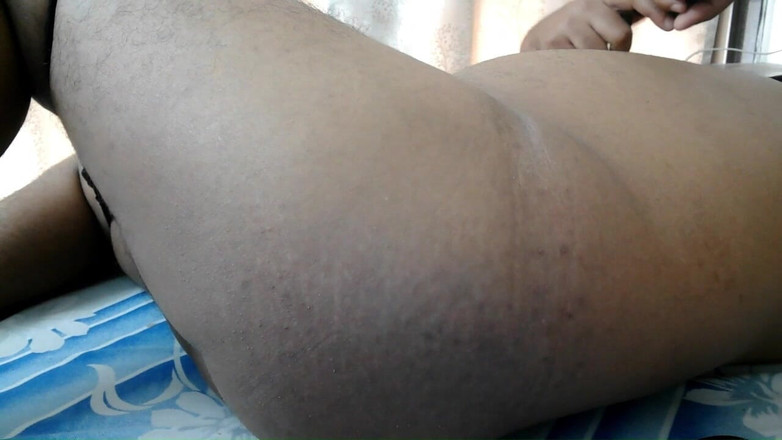Raemon: Pacarku bilang aku masukin dildo besar ke dalam pantatmu