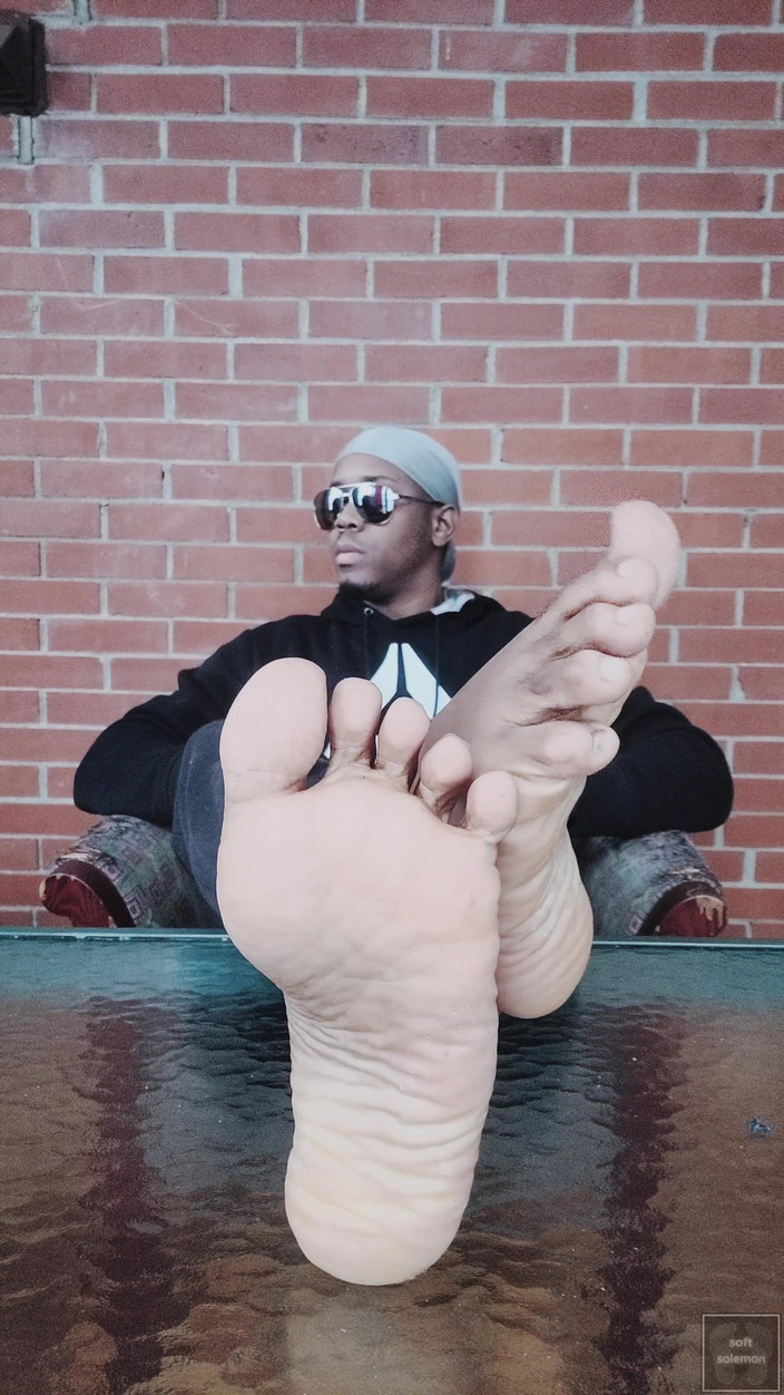 Soft Soleman: Покажите мои мужские мягкие подошвы (2) (2026)