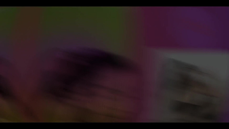 Candyrouse: Dacă doriți să vedeți pasiune lesbiană reală, acest videoclip este...