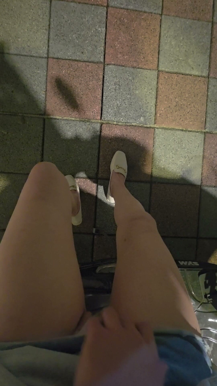 Taiwancdgirl: Trap Tingxuan erreicht ihren Höhepunkt mit ihren Händen draußen