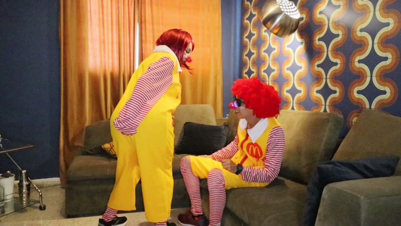 Calientehubxxx: Clown Game's