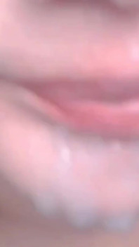 Kleine zusammenstellung mit sperma im gesicht, das sie mehr hinzufügen möchten
