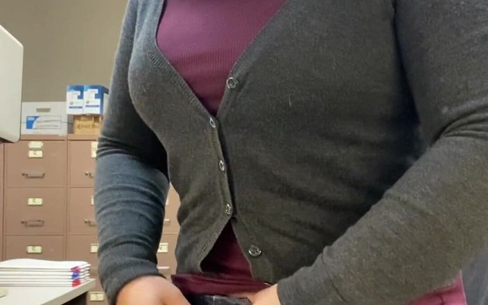 Ms Amanda: Boss Man Came in