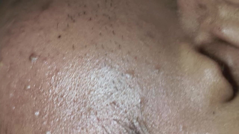 Sa123bh: Une Indienne se fait baiser par la bouche dans la...
