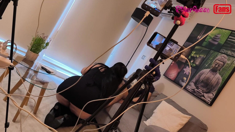 Riderqueen: Video untuk penggemarku: ngentot di ruang tamu