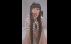 Hana Lily: Awek miang melancap kepada awak