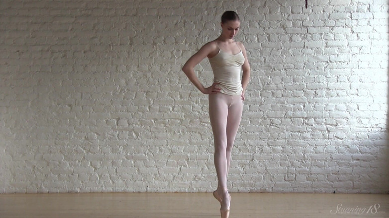 Stunning18: Hari kerja balerina
