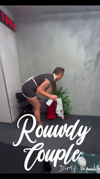 Rouwdy汚いメイド