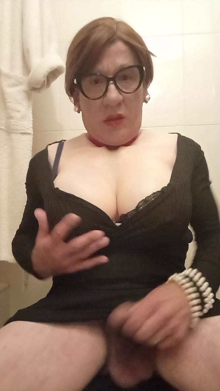 Yusti: Enormes tetas Crodreisser