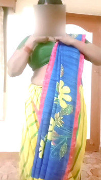 Desi Indian Tamil BBW Wife Nude Tease Big Boobs Ass Hairy Pussy Saree Wearing! Renuraj