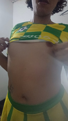 Femboy from Colombia: 好人在这里全力以赴