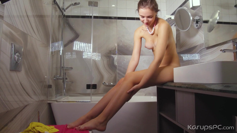 Karups Solo: Oxana Chic