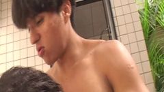 Just X Gays amateur porn: Pertemuan penuh gairah cowok latina kulit putih yang penasaran sama...