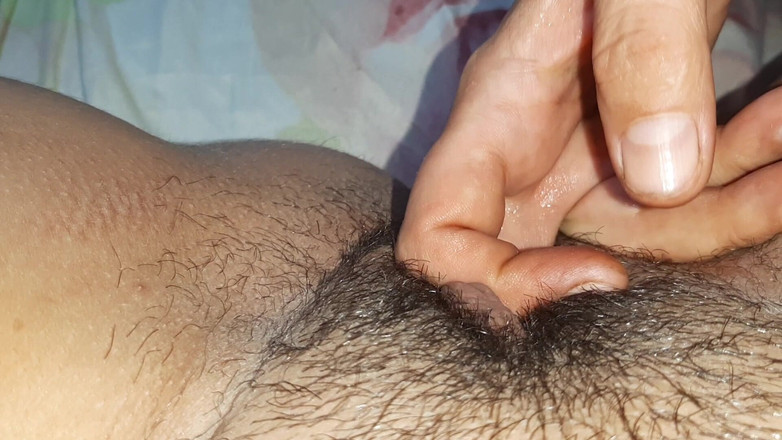 Lesbian-illusion: Zuerst fickt mich und dann leckt ein anderes mädchen mich -...