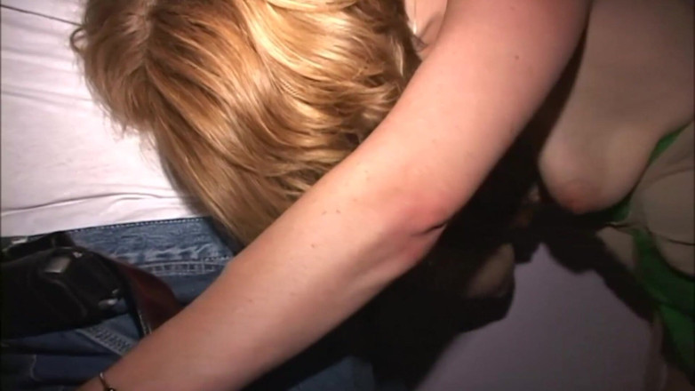 Dirty Dating Live: MILF sucks stranger as she fucks her husband