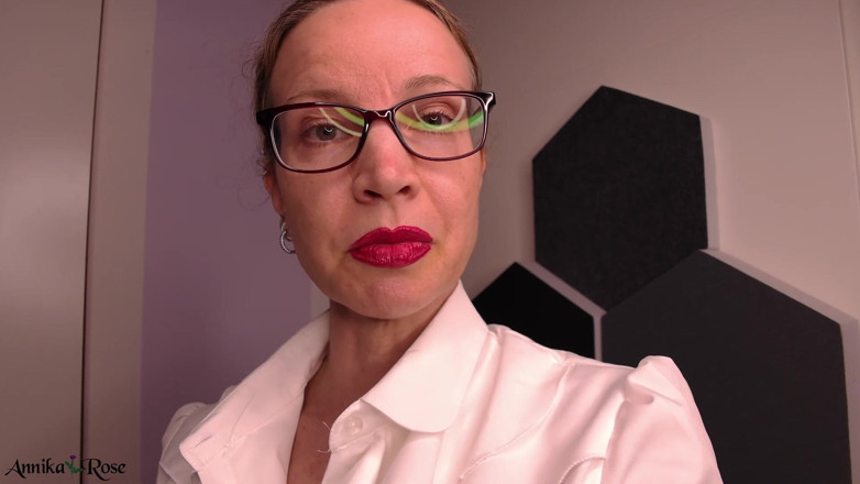 Annika Rose: Findom! Jij betaalt!