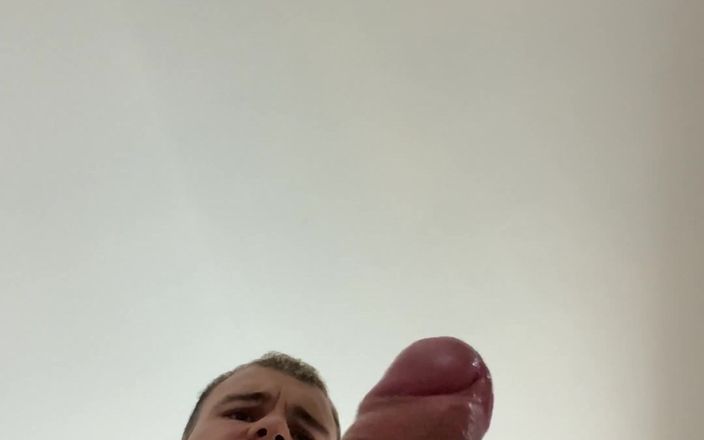 Max_Russell: Uctívej mě