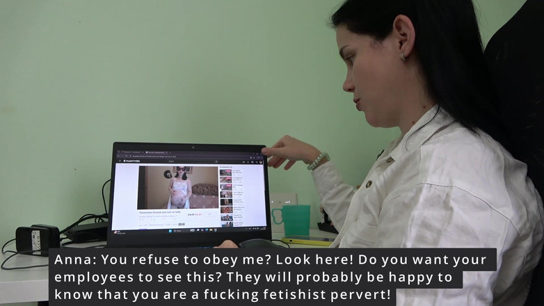 Anna Sky: Güzel Anna patronunun küçük yarağını aşağılıyor