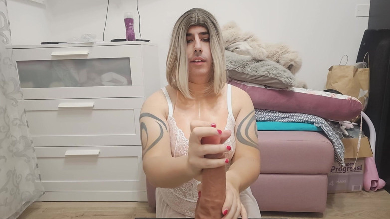 Athena Apollonia: Děvka nevěsta