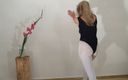 Martina West: Martina West en leggins blancs