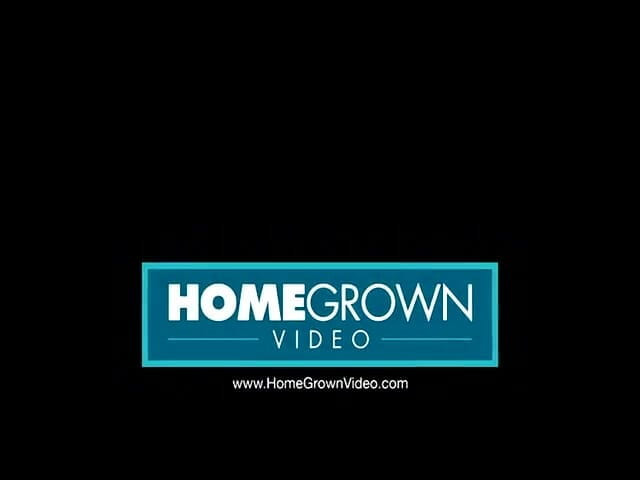 Homegrown Amateurs: Whitney ทำหนังโป๊ creampie ครั้งแรกกับ Tom