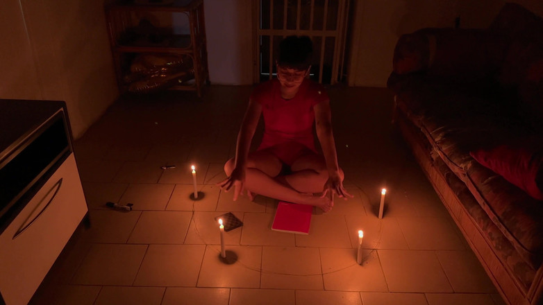 SugarPose: 如何召唤精神 - Jasmine的裸体冒险