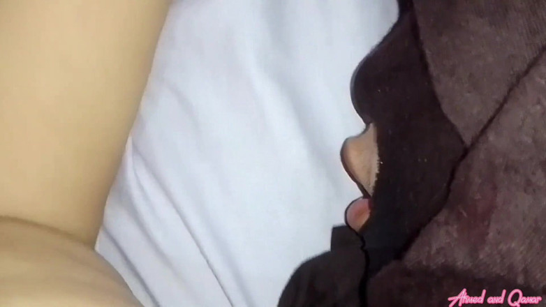 moonx: Sharmota este o egipteană căreia îi place să facă sex anal....