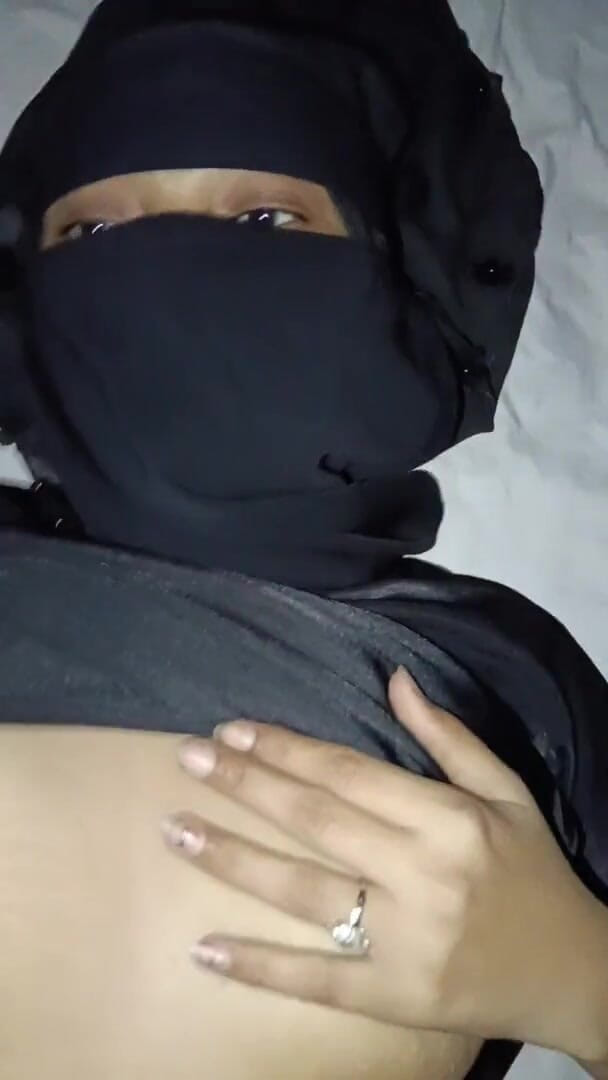 Fucked the Pussy of Muslim Neighbor at Night