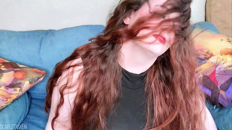 Scarlet Vixen: Headbanging and Hair Fetish Fun