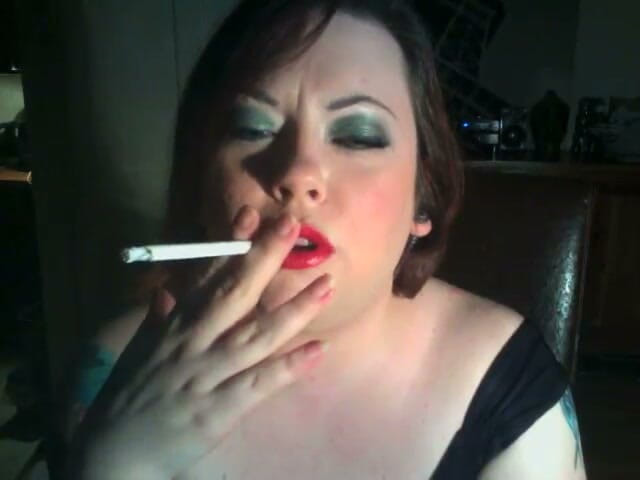 Tina Snua: Naughty Nanny Will Fill Your Lungs with Smoke - Smoking BBW