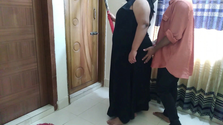 Aria Mia: Big Ass &amp; Huge Boobs Saudi Maid Fucked by Owner 18yo Son...