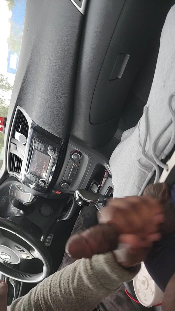 Wondahead21: Dikke lul N Da Auto! Alleen voor fans Wondahead21