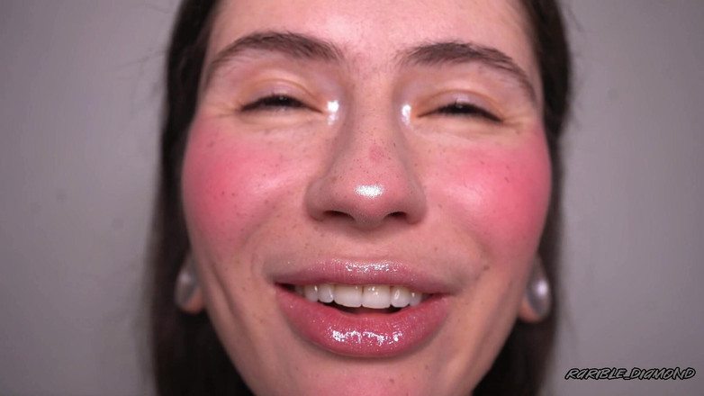 Rarible Diamond: Asmr è una brava ragazza