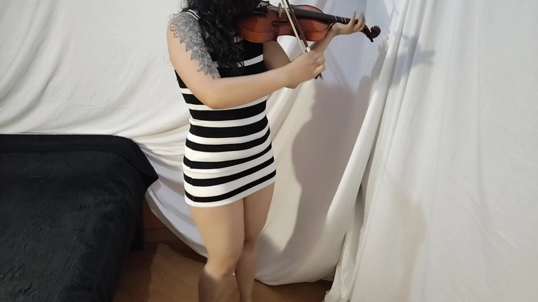 Pussy Love: Profesorul meu de vioară este un pic timid, vreau să-l...
