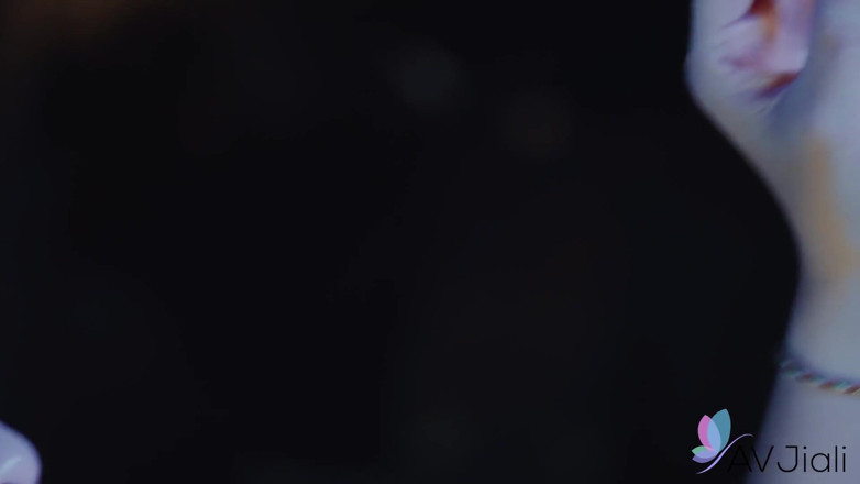 AV Jiali: Jiu jiu e i suoi amici trascorrono una serata in...