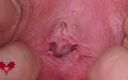 Close Up Extreme: Пизда госпожи растянута. Экстремальный крупный план ее широко раскрытой киски. Главный вид