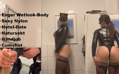 Wet-Wonder: In the Tight Wetlook Body User Full Pissed & Milked!