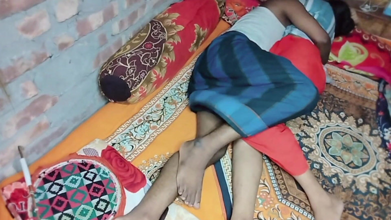 NixLeno: Nya gifta par som har romantisk sex