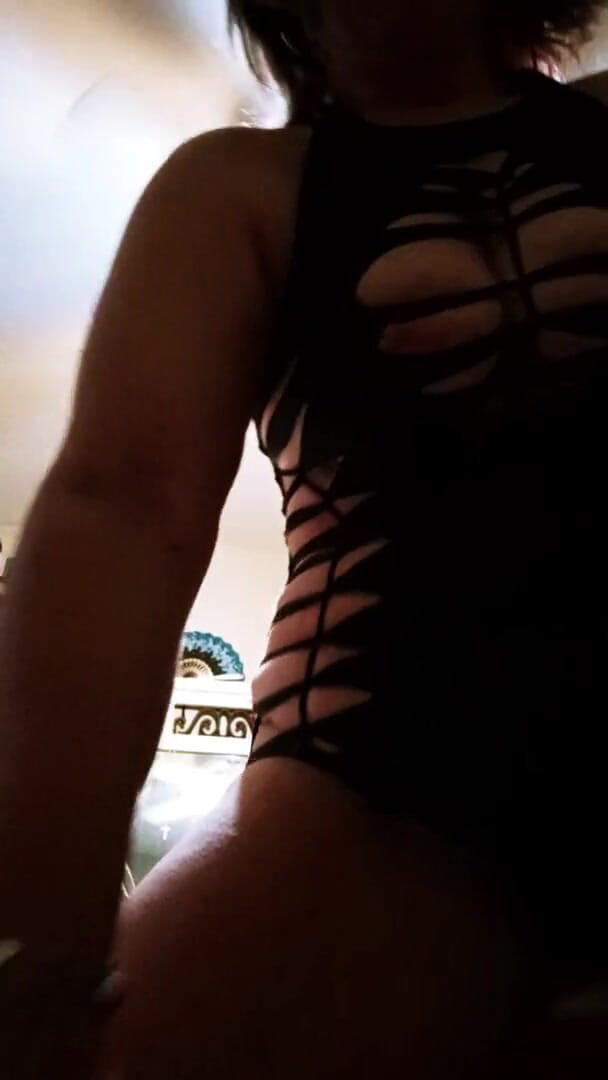 Chrissy420: Follando un juguete de peluche