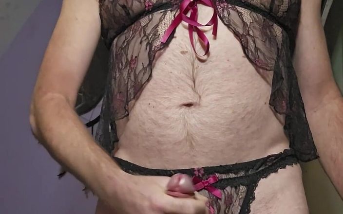 Fantasies in Lingerie: Aku lagi asik muncrat sendirian sambil pakai lingerie seksiku bagian 2