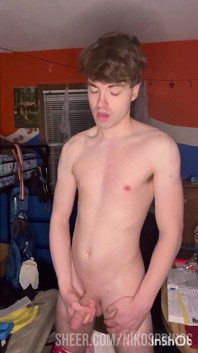Il mio ultimo strip show porta ad un enorme sborrata!