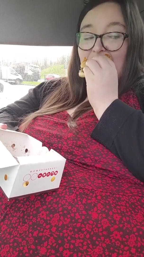 SSBBWLadyBrads: More stuffing for the loving