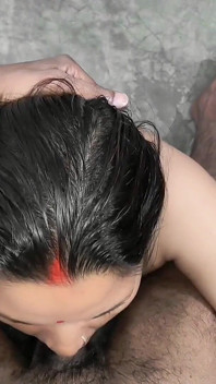 Desi Girlfriend Gave Hand Job to Her Lover He Gave Her Huge Cumshot on Her