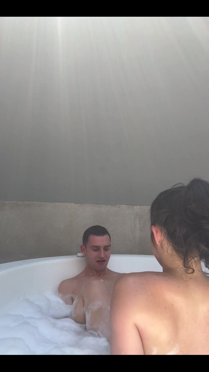 Beautyrafa: Heißer sex in der badewanne
