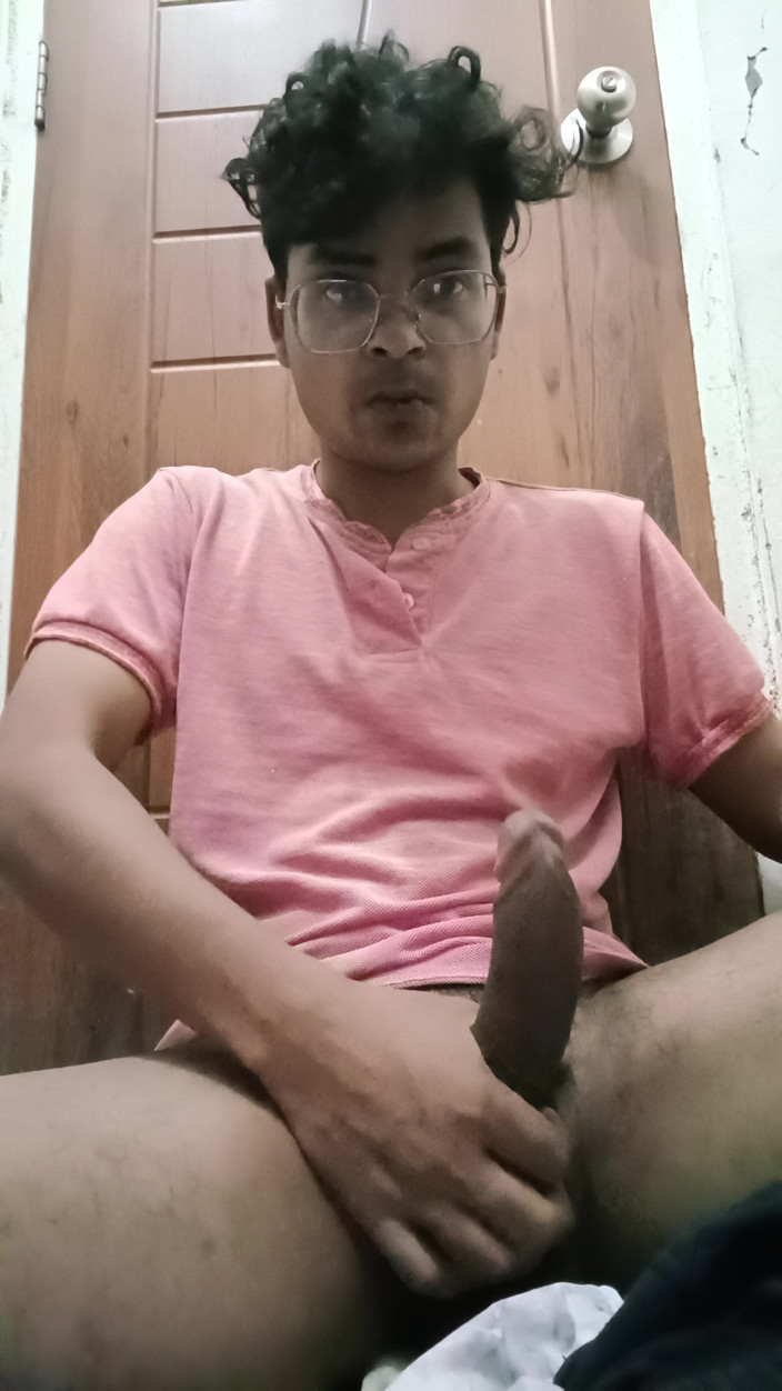 TranquilCulture: Cậu bé 18 tuổi điên cuồng đụ và thủ dâm